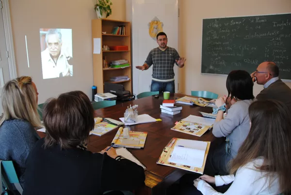 Spāņu valodas apmācība pie pasniedzējiem no Spānijas